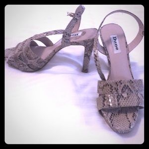Dune heels